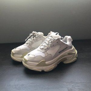 Balenciaga Triple S - AUTH BALENCIAGA SNEAKERS!!!